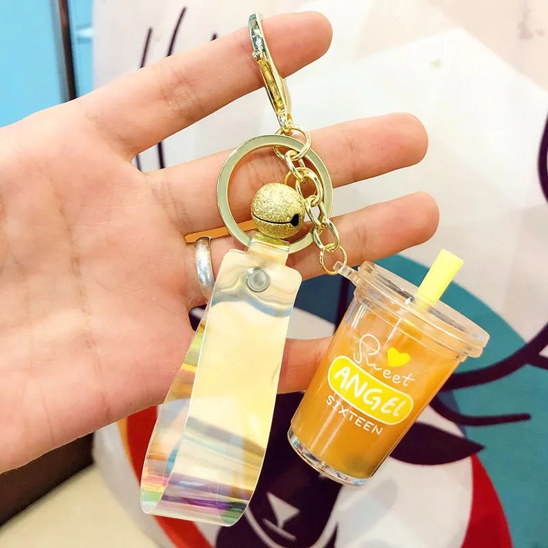 Модный акриловый брелок для ключей в форме чашки молочного чая движущаяся