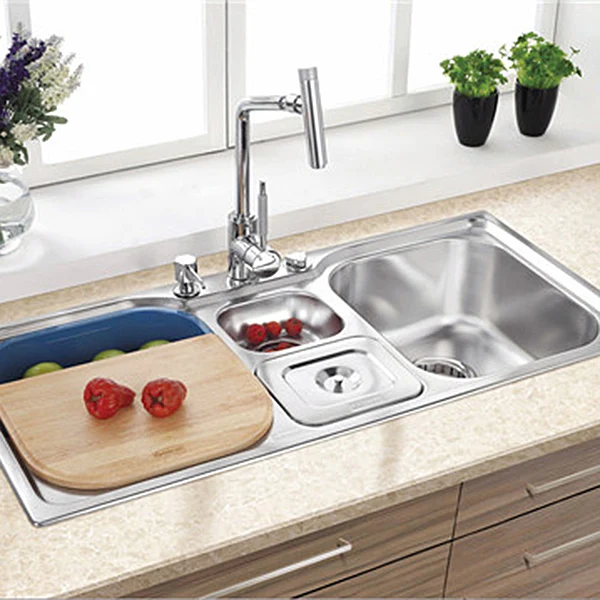 

Kitchen Bathroom Tap Faucet Pull Out Shower Head Water Spray Replacement Head Sprinkler