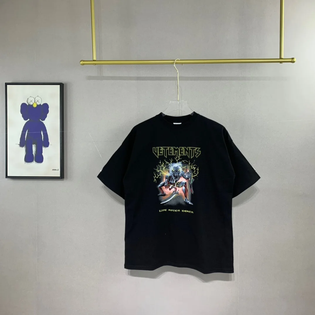 

VTM Anime Hip Hop T-shirt Men Women High Quality Black Oversized T Shirts VTM Retro Lightning Monster Print Top Harajuku