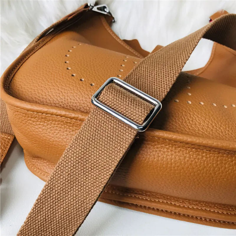 

Women's Bag L30cm Bucket bag Cow Leather Lychee Pattern Hollow Perforated Casual Single Shoulder Diagonal Bag