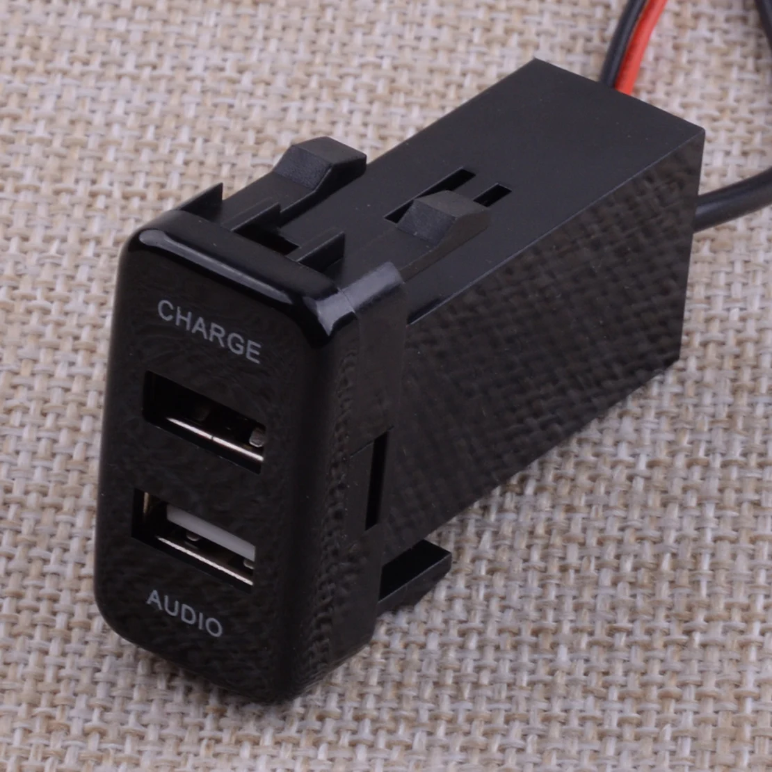 

Автомобильное зарядное устройство с двумя портами USB, подходит для Toyota FJ Cruiser Fortuner Hilux Highlander Tacoma Tundra 4runner Prado Land Cruiser 76