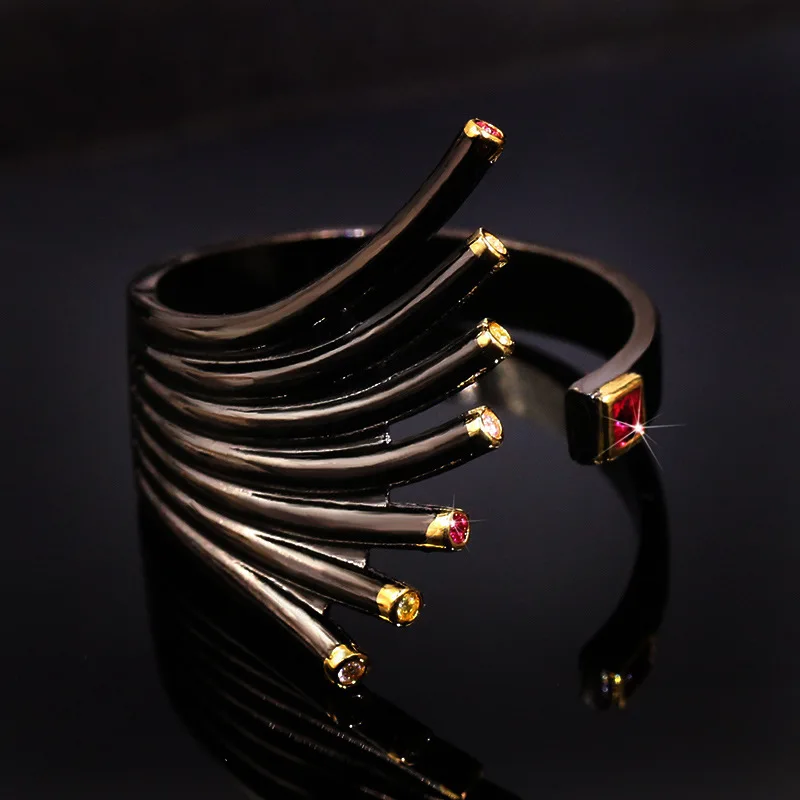 

Unique design new silver inlaid dragon claw two-tone demon ring simple black gold ladies attending cocktail party accessories