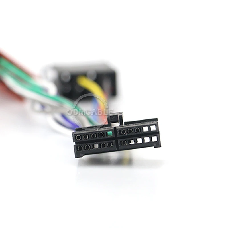 Стандарт ISO жгут для Audio VOX AEG 20-контактный (29x7 мм) (мама) 15-108 |