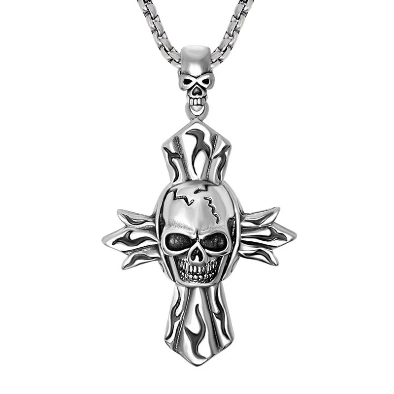

Exaggerated Skull Pendant Silver Color Titanium Steel Pendant Men's and Women's Hip Hop Rock Pendant Special Gift for Halloween