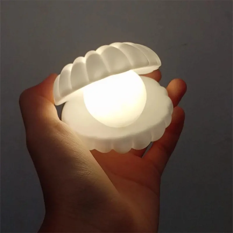 

Shell Pearl Night Light Creative Gift Bedroom Bedside Table Lamp For Girl Birthday Present Ornaments Built-in Battery THB5346