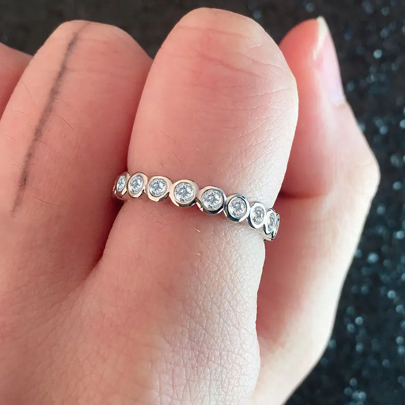 

Simple Delicate White Shiny Cubic Zirconia Round Rings For Women Cute Popular Fashion Jewelry Party Accessories Gift Finger Ring