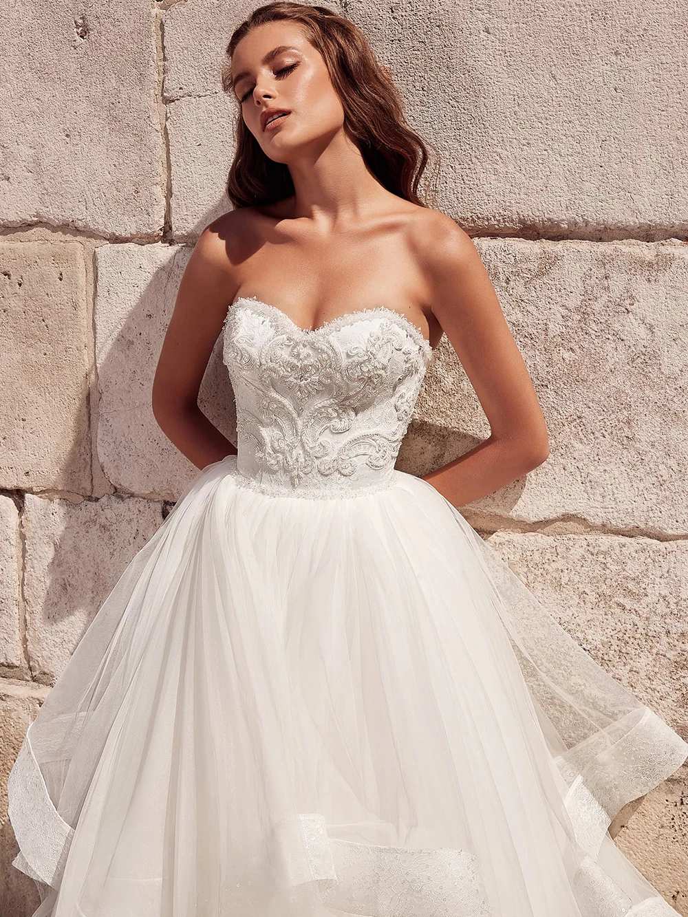 

Weilinsha Romantic Sweetheart Tulle Wedding Dresses Lace Appliques Tiered Long Bridal Gowns Plus Size Vestidos De Novia 2020