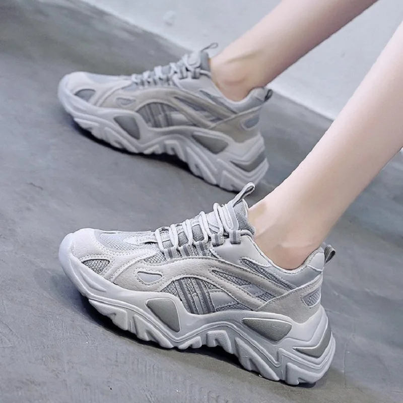 

New Autumn Women Platform Chunky Sneakers Designers Fashion Lace Up Casual Shoes Woman Breathable Dad Shoes Spring Ladies Shoes