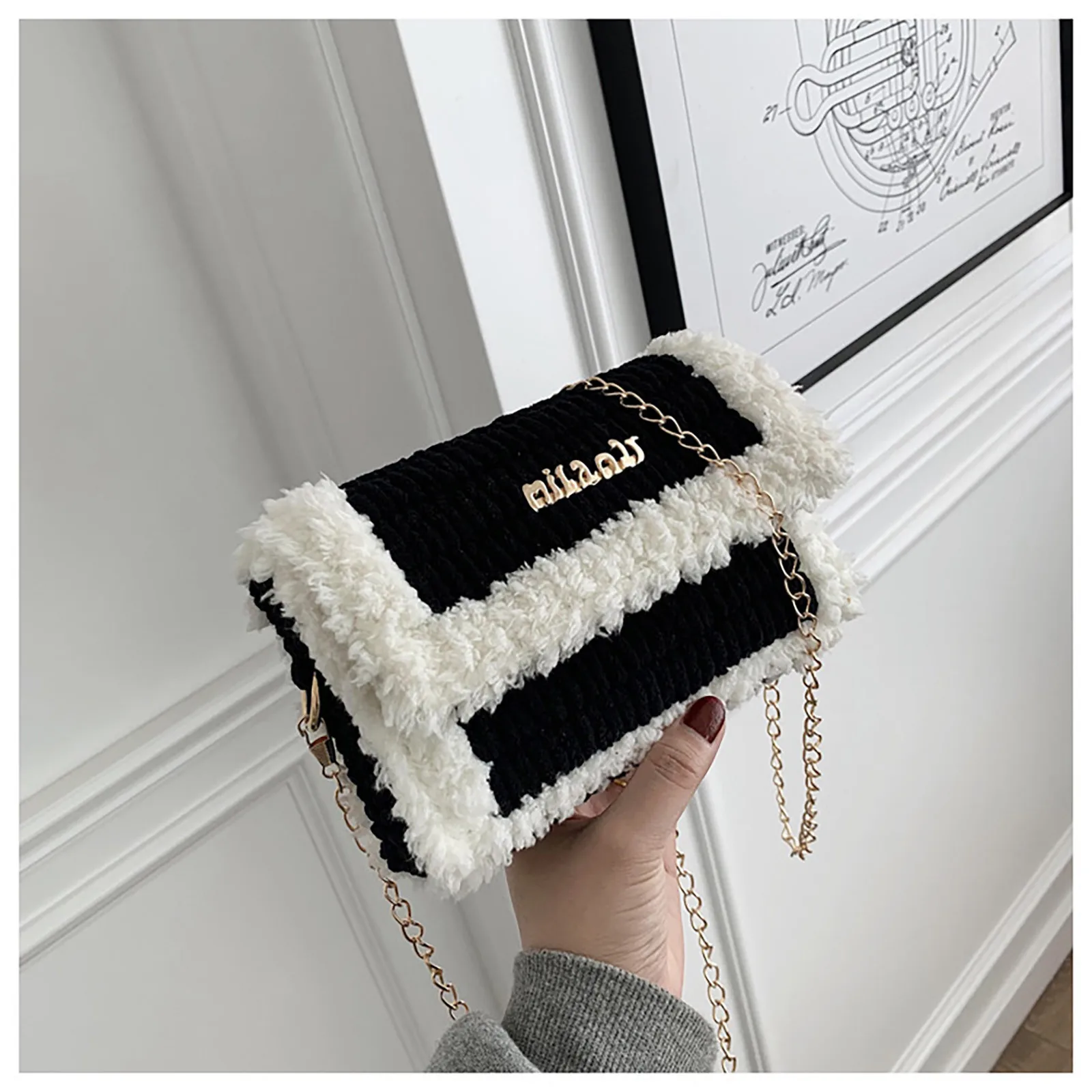 

Сумка женская, с металлической цепочкой, для зимы