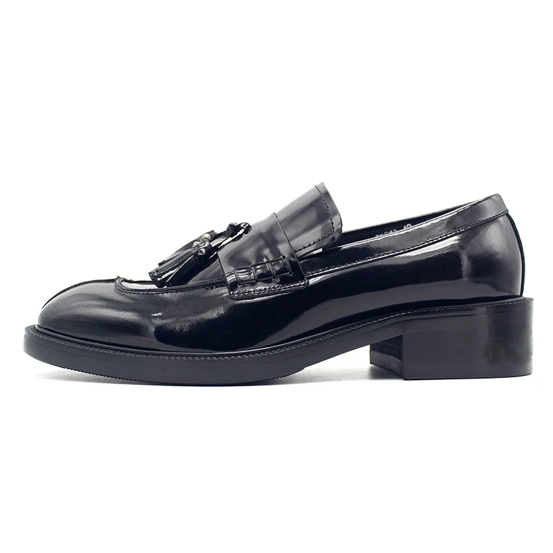 Мокасины ручной работы из 2020 натуральной кожи с металлическим украшением и