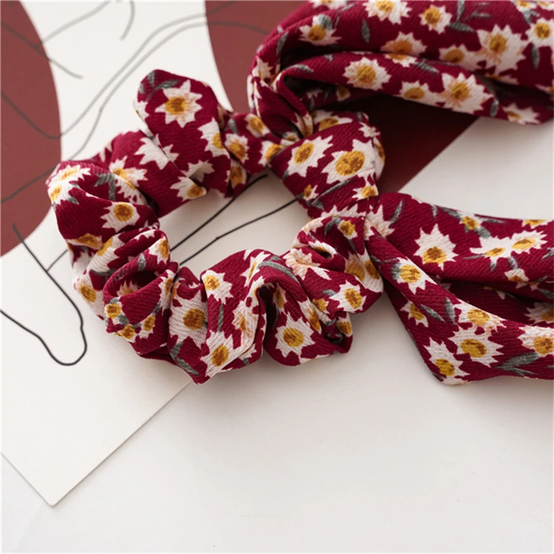 

2020 Bohemian Scarf Bow Floral Printed Ribbon Bow Hair Scrunchies Women Elastic Hair Bands Ponytail Scarf Hair Ties Accessories