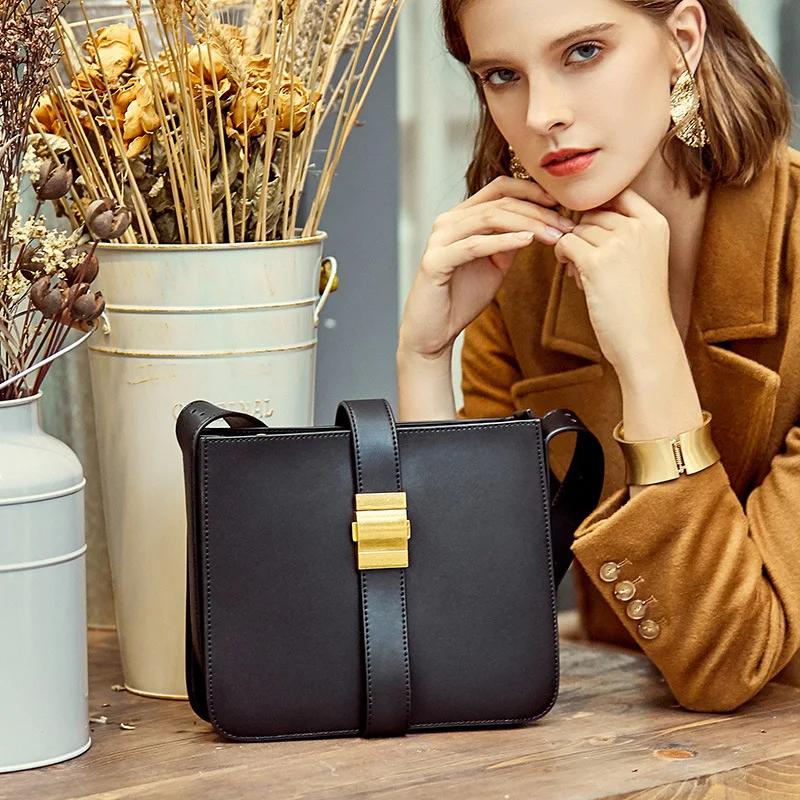 Женская сумка мессенджер из натуральной кожи маленькая мини через плечо для