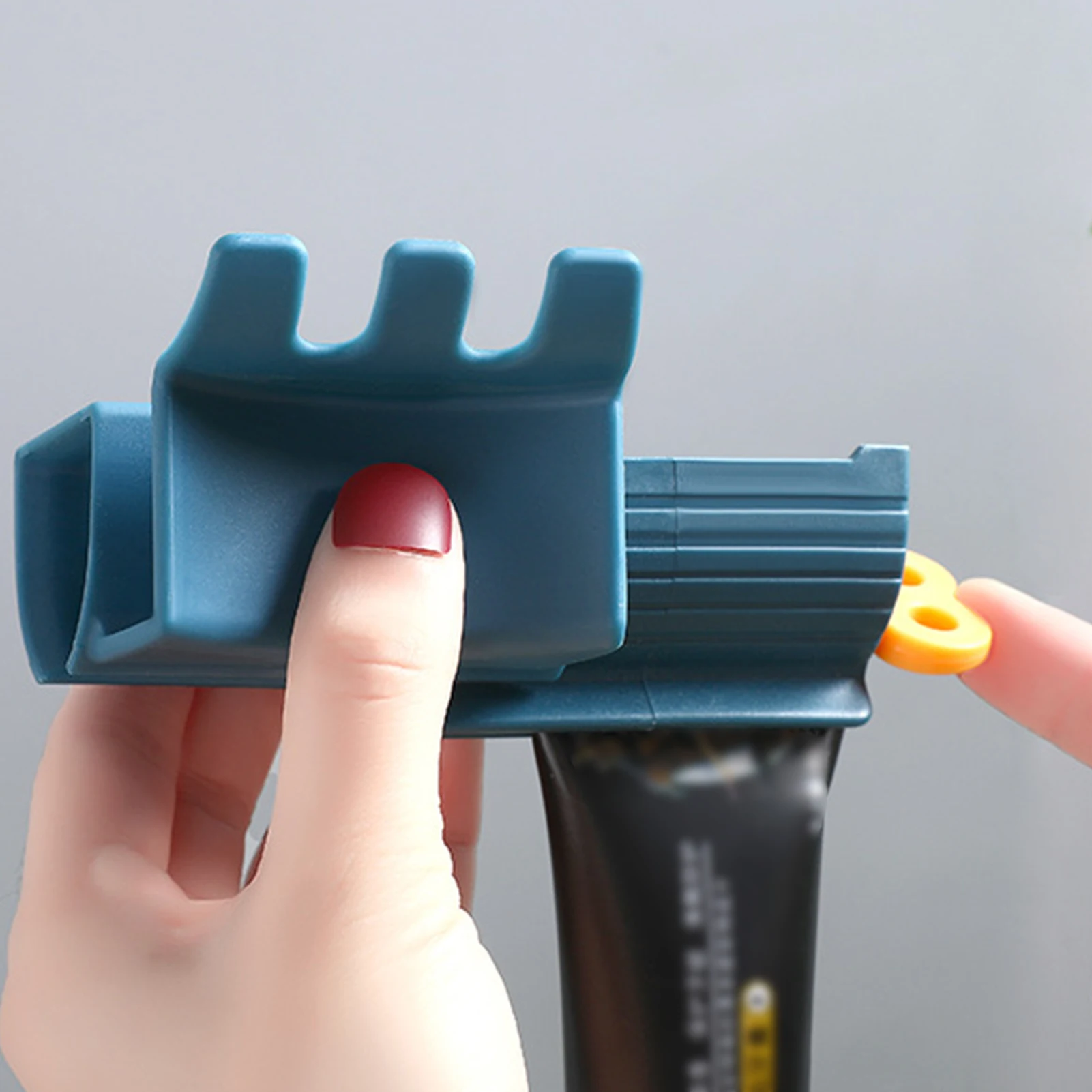 

Manual Toothpaste Squeezer Facial Cleanser Squeeze Clip-on Toothpaste Tube Dispenser Toothpaste Companion Bathroom Supplies