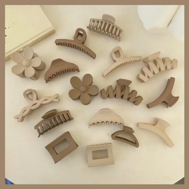 

Fashion 2021 New Hyperbole Big Resin Hair Claw Clips Big Size Makeup Hair Styling Shark Hair Clips for Women Hair Accessories