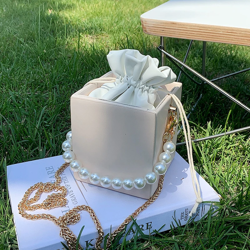 

Однотонная Сумка-футляр с жемчугом, сумка-тоут, Новинка лета 2021, женская дизайнерская сумка из высококачественной искусственной кожи, сумка...