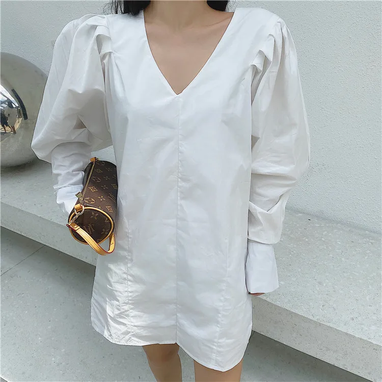 

New White Long Sleeve Woman Shirt 2021 Spring V-neck Mid-Length Ladies Tops French Temperament Lantern Sleeve Long Shirt Women