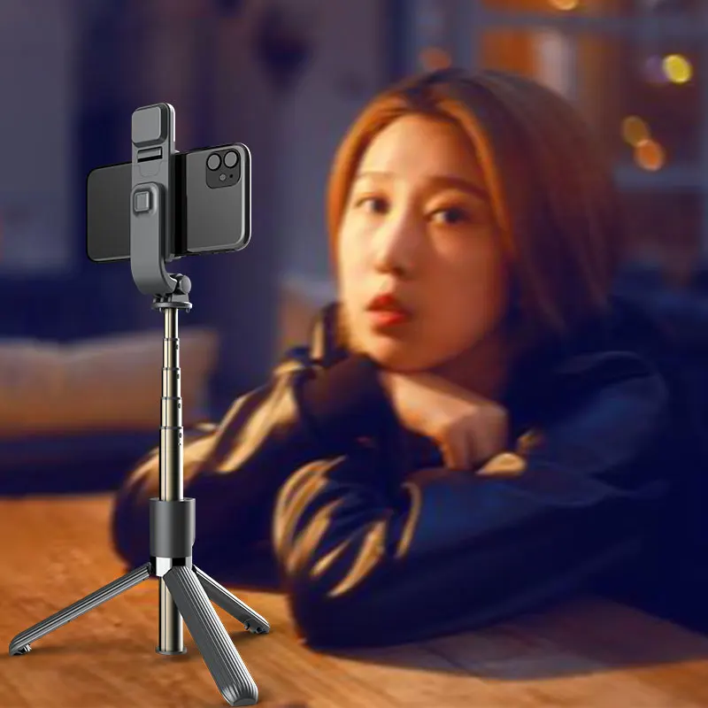 

3 in 1 Bluetooth Selfie Stick Monopod mini Tripod With LED Fill Light & Remote Shutter For Xiaomi iPhone Huawei Samsung