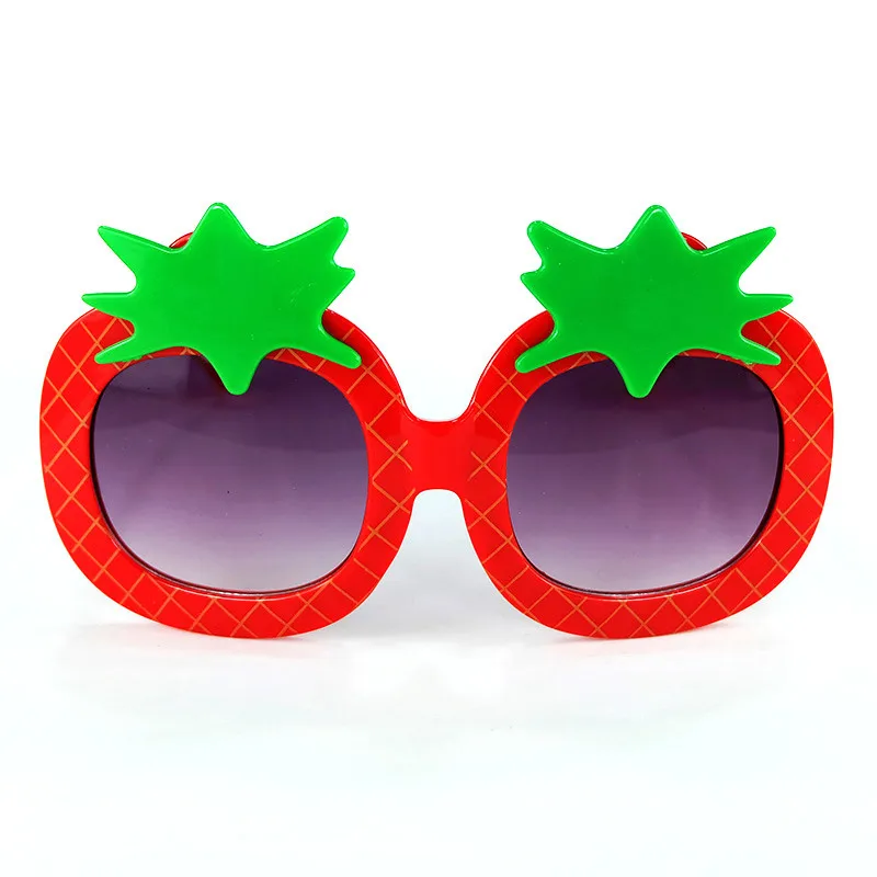 

New Strawberry Shape Children Sunglasses Cute Cartoon Style Glasses Baby Pink Girls Eyewear for Outing Eye Protector