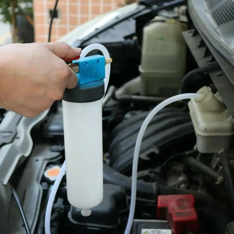 Инструмент для замены автомобильной тормозной жидкости и масла инструменты