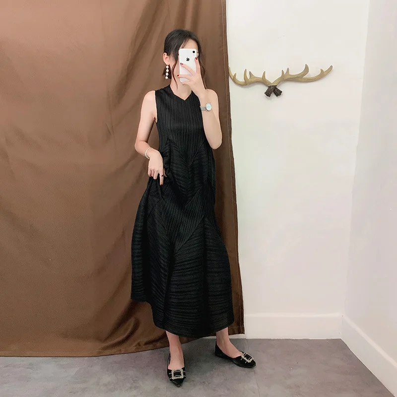 Платье LANMREM женское свободного кроя однотонное плиссированное платье-фонарик