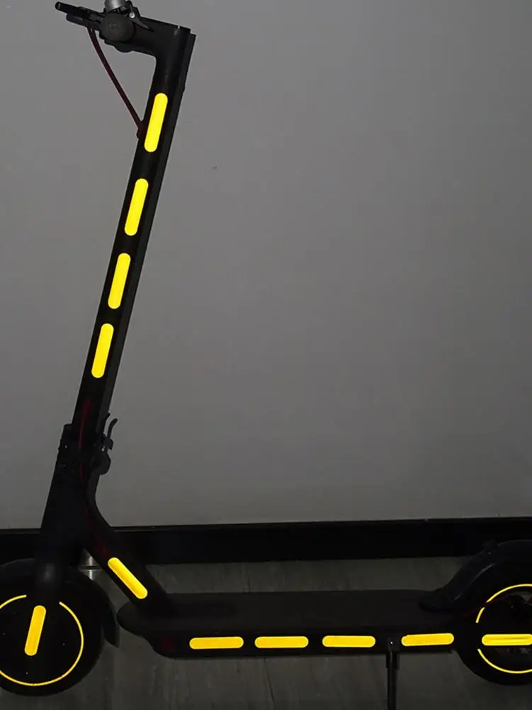 Наклейка на электроскутер светоотражающая пленка в комплекте ночное