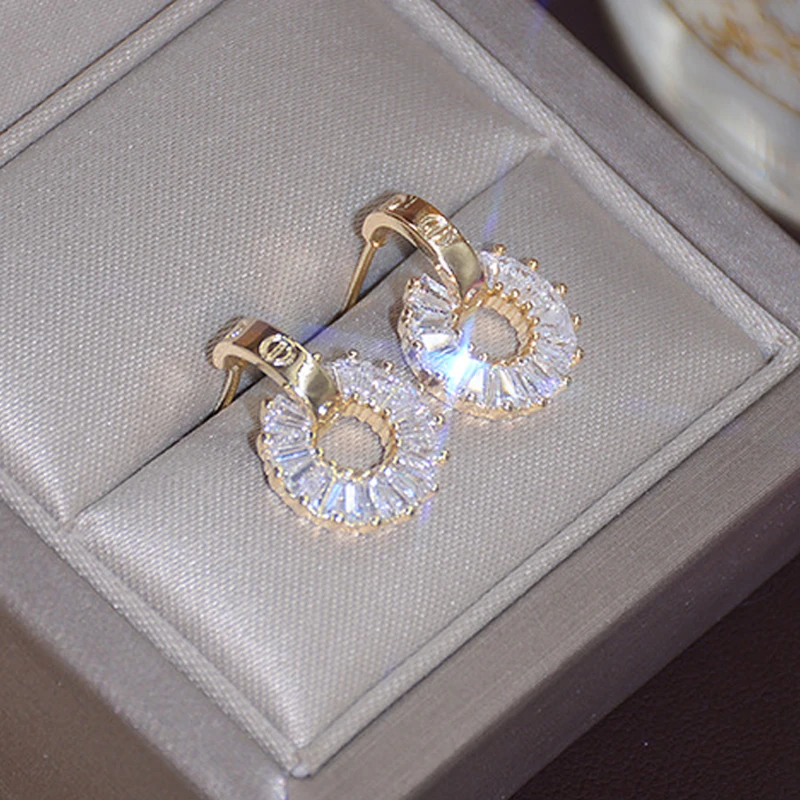 Минималистичные полностью хрустальные серьги-гвоздики для женщин