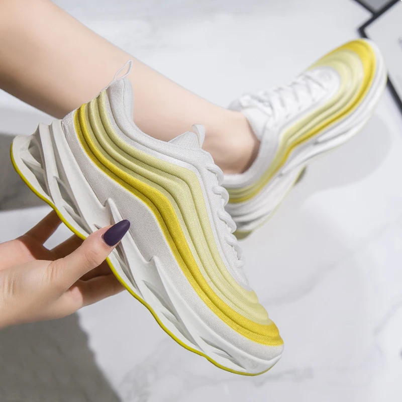 Женские кроссовки на платформе повседневные высокого качества шнуровке из