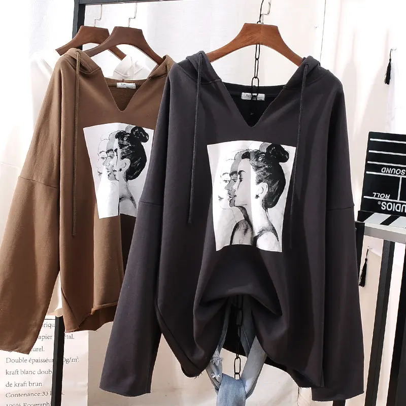 

Hoodies & Sweatshirts