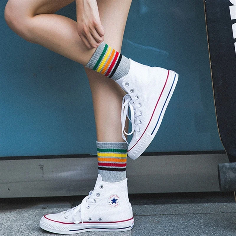 Модные женские спортивные разноцветные антибактериальные хлопковые носки для