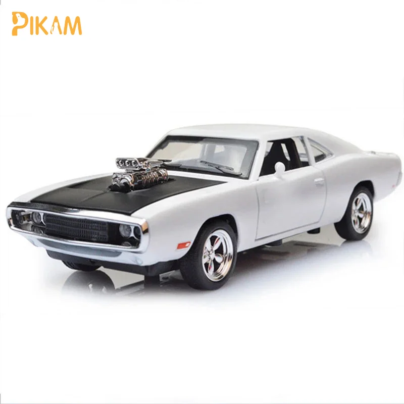 

Модель автомобиля Dodge Charger из сплава, 1:32, 1970