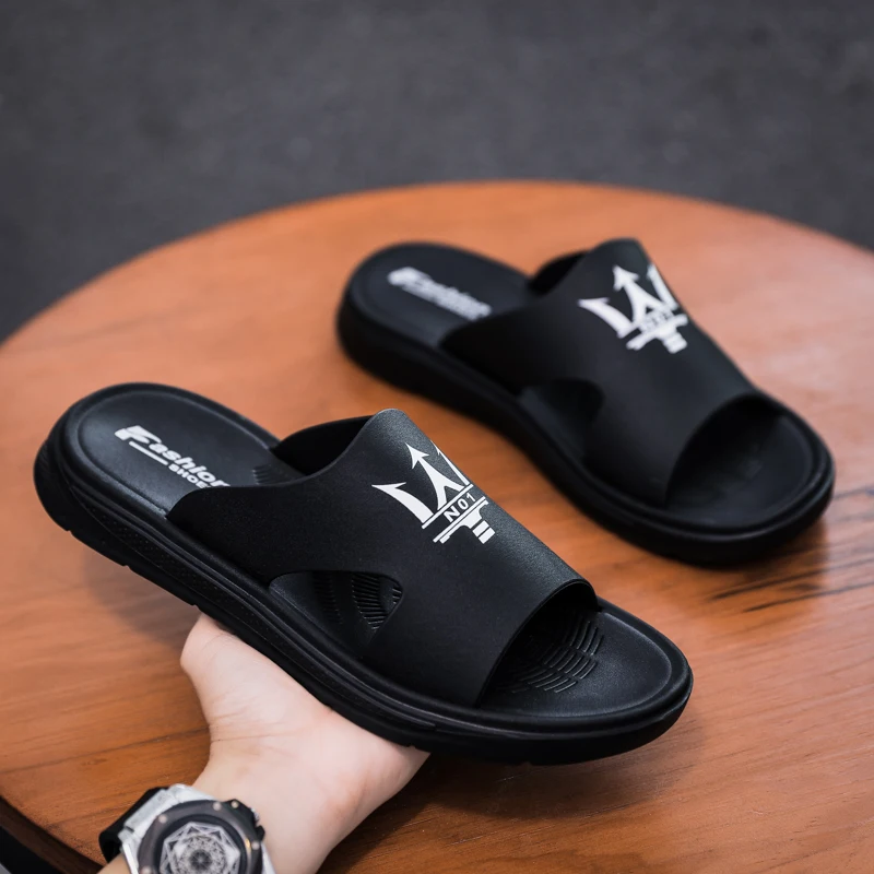 

Breathable Men's Summer Shoes Non-slip Classy Men Flip Flops Slippers For Flat New 2021 Sandy Beach Casual Indoor Male Shoe