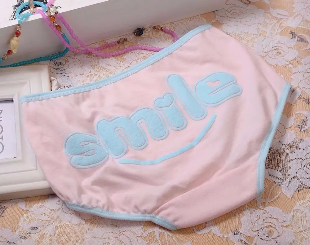 

Teen Underwear Briefs Girls Briefs Panties Women's Botton Briefs Mid-waist Shorts 13-14-16-17-18T