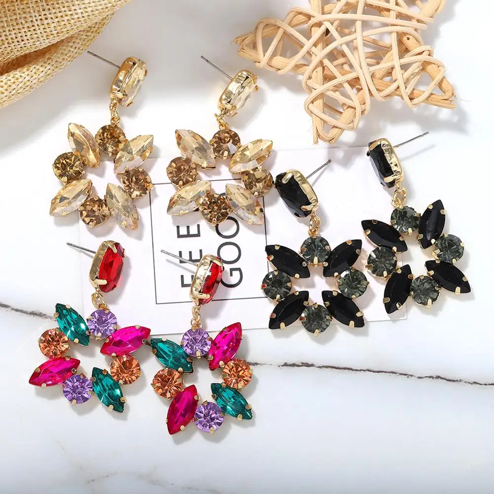 

Girlgo Twinkling Star Crystal Drop Earrings For Women 2020 Christmas Colurful Maxi Dangle Earrings Trendy Party Gifts Jewelry