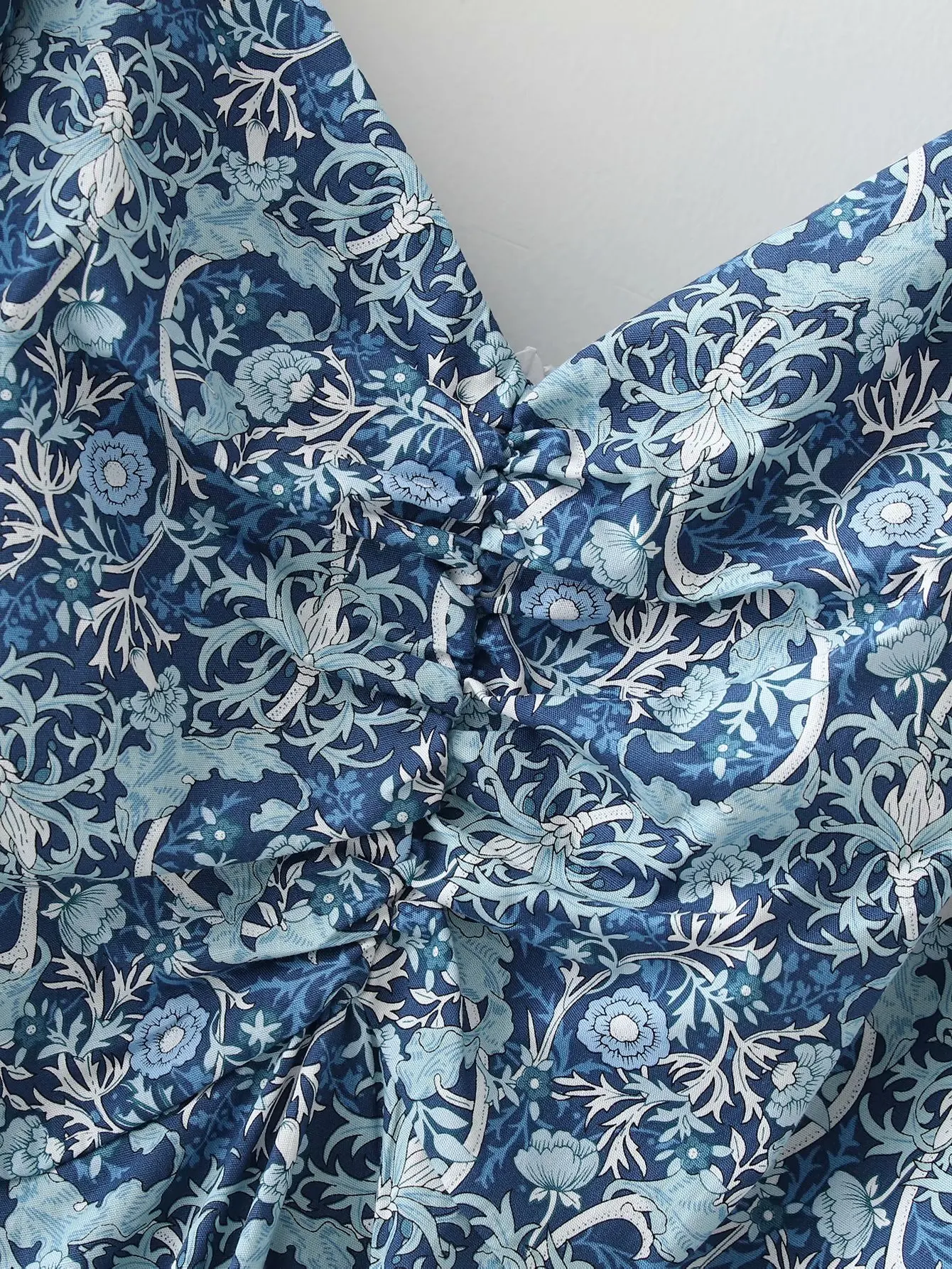 

Women 2021 Summer Elegant Fashion Sweet Floral Print Pleated Midi Dress Vintage V Neck Puff Sleeve Female Dresses Vestidos