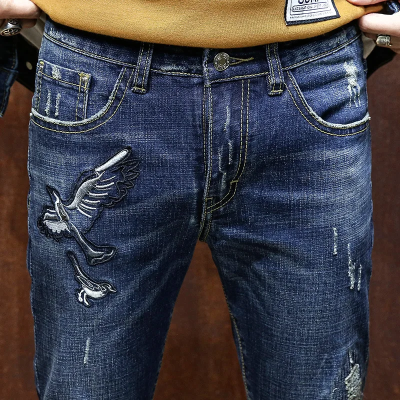 

In The Autumn Of 2018 Feet Chinese Wind Stretch 3 D Embroidery Hole Pants Youth men's Jeans