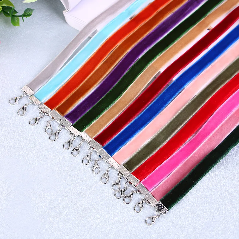 

Vintage Short Necklace Black Chocker Necklace Collar Women Velvet Belt Multicolor Clavicle Chain Choker Accessories