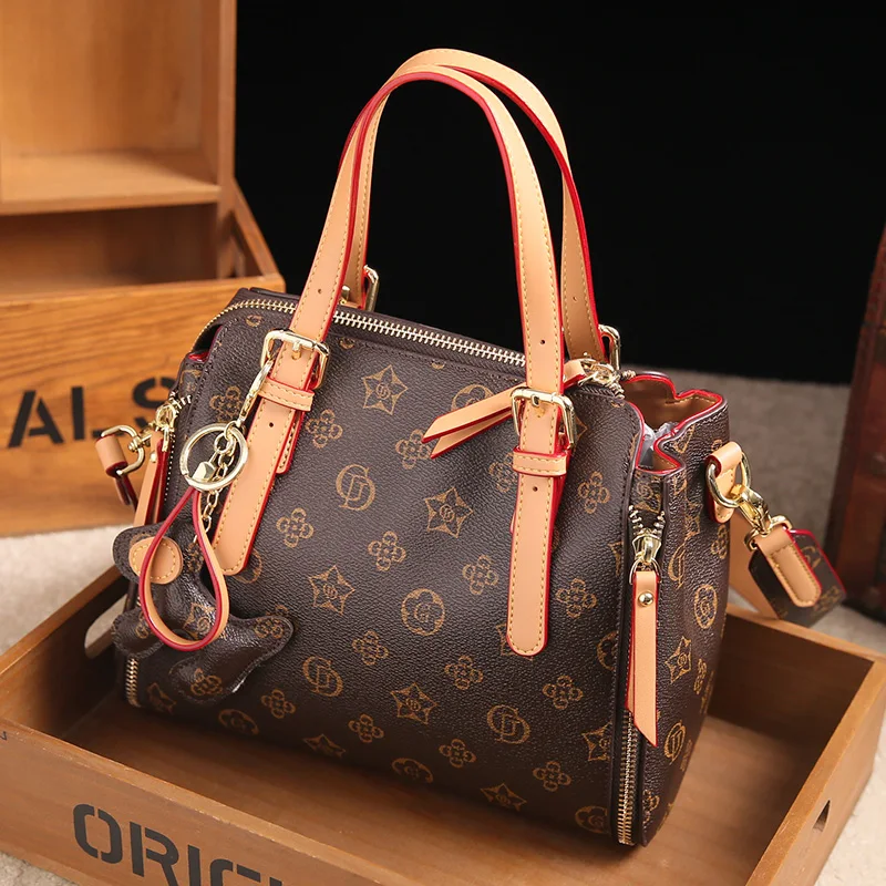 

Сумки для женщин, новинка 2021, модная Высококачественная кожаная Дамская Дорожная сумка на одно плечо большой вместимости, Роскошный дизайн...