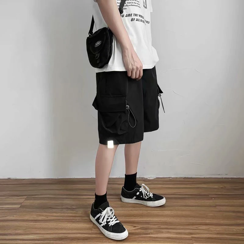 

Korean Fashion Men's Shorts Hip Hop Men's Summer Sports Pants Multi-pocket Beach Pants Casual Elastic Pants Streetwear Men