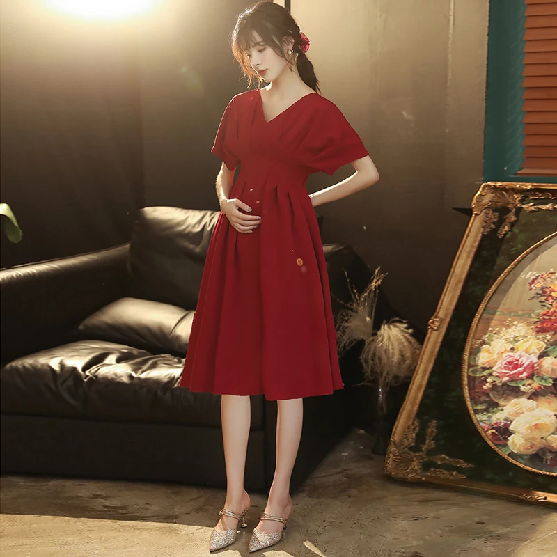 

Deep V-Neck Prom Dress Burgundy A-Line Zipper Back Elegant Short Sleeves Knee-length Simple Ruched Formal Gown For Women D530