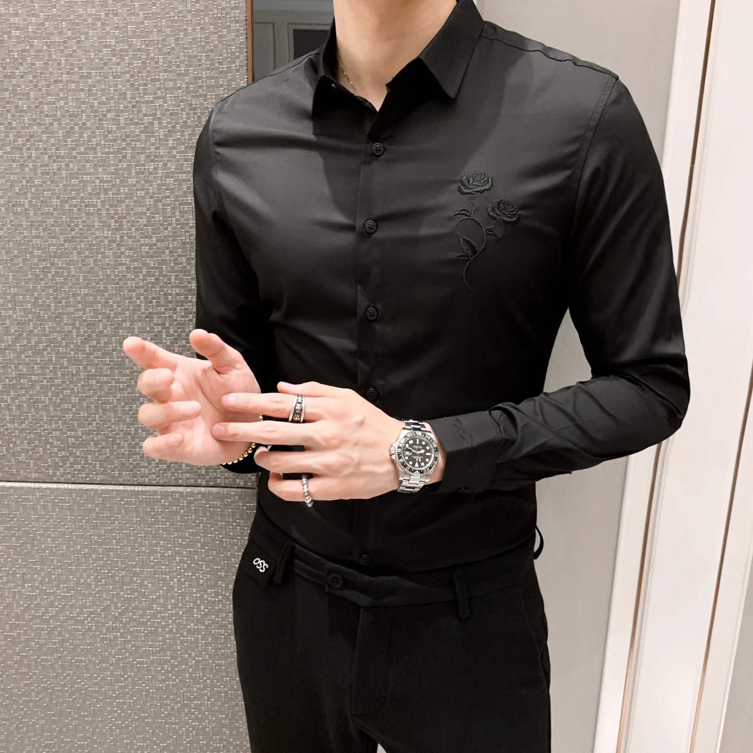 Мужская рубашка с вышивкой приталенная длинным рукавом в Корейском стиле весна