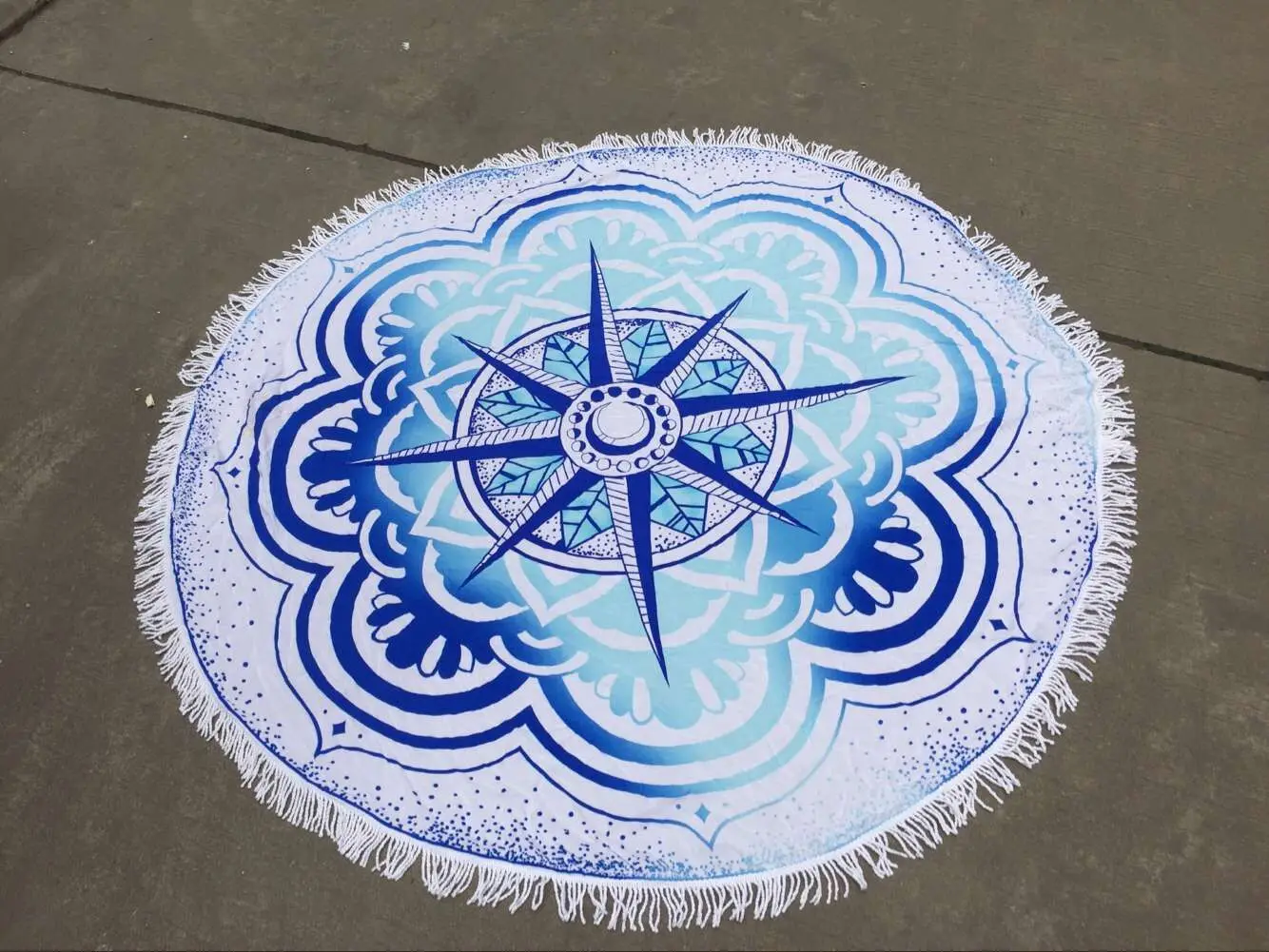 150cm Tassel Giant Beach Blanket Picnic Camping Mat Yoga Mat Round Sandbeach Towel Boho Printed Cloth Pad Shawl Mattress