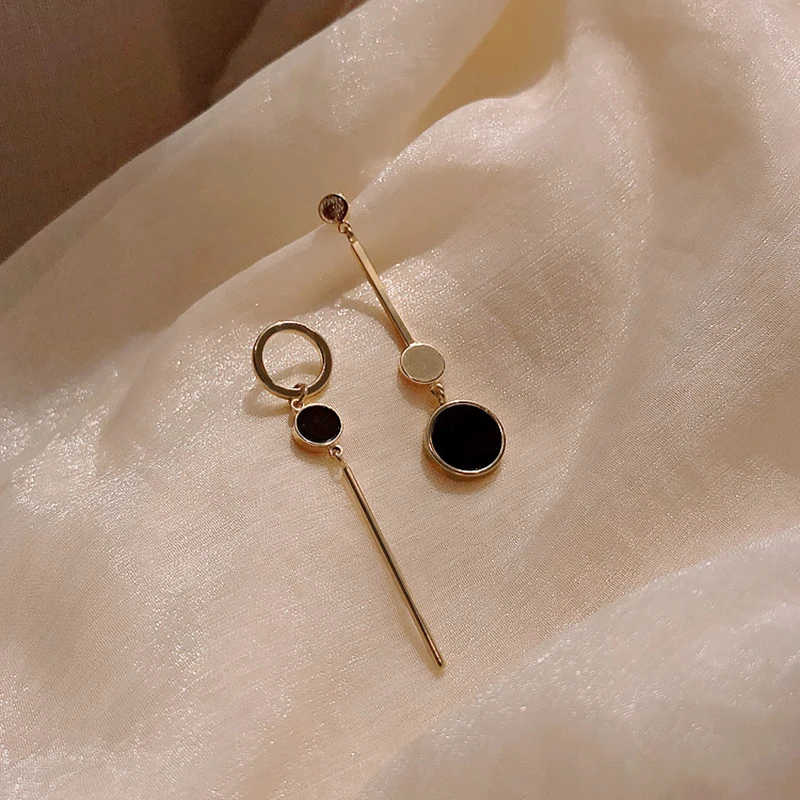 

XIYANIKE Elegant Opposite Side Black Golden Earrings Fashion Double Hoop Strap Long Drop Earrings Party Wedding Jewelry Women
