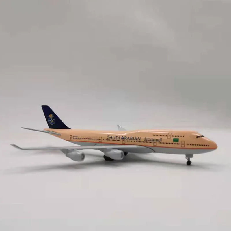20 см 1/400 Boeing B747 модель SAUDI ARABIAN AIRLINES с базовым шасси сплав самолет коллекционный дисплей статическая модель