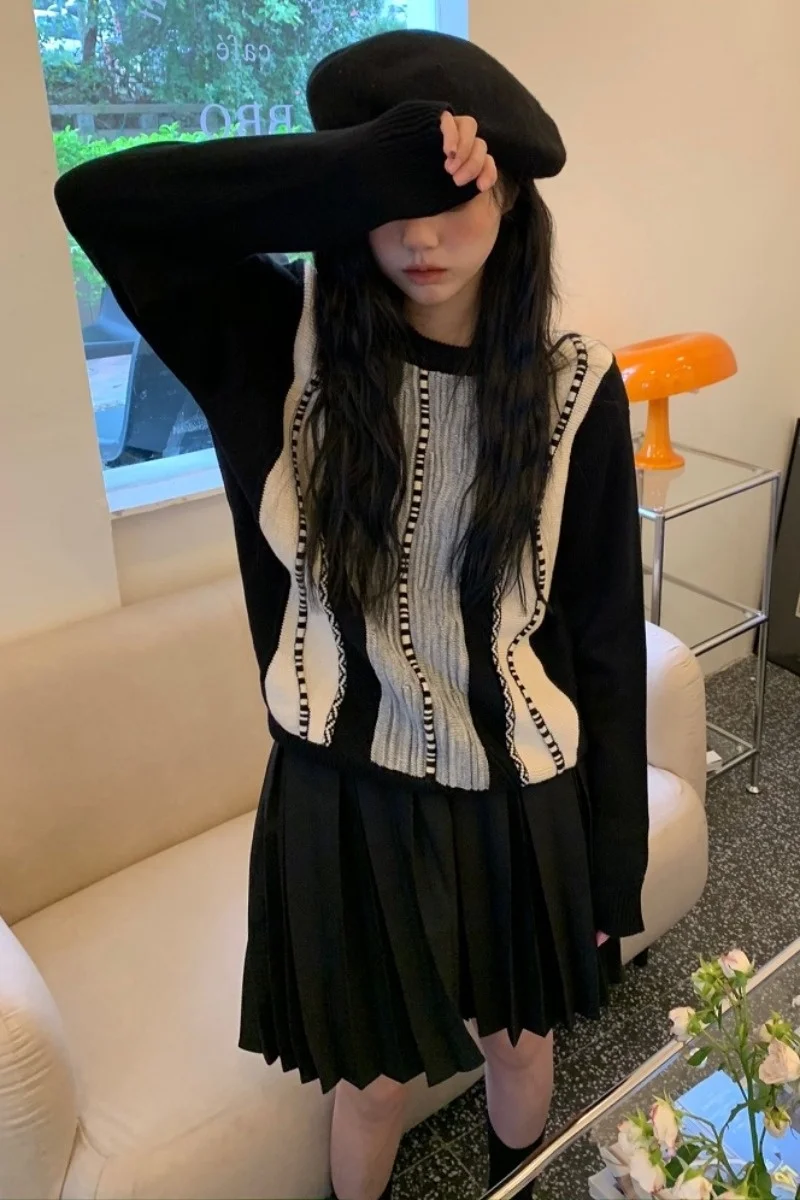 Женский трикотажный пуловер в полоску с длинным рукавом | Женская одежда