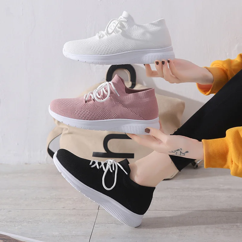 

New Summer Flying Shoes Women Solid Color Light Run Ventilation Mesh Surface Leisure Casual Shoes