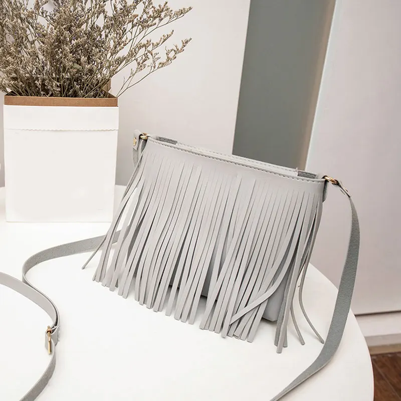 Женская сумка-мессенджер из ПУ кожи с кисточкой | Багаж и сумки