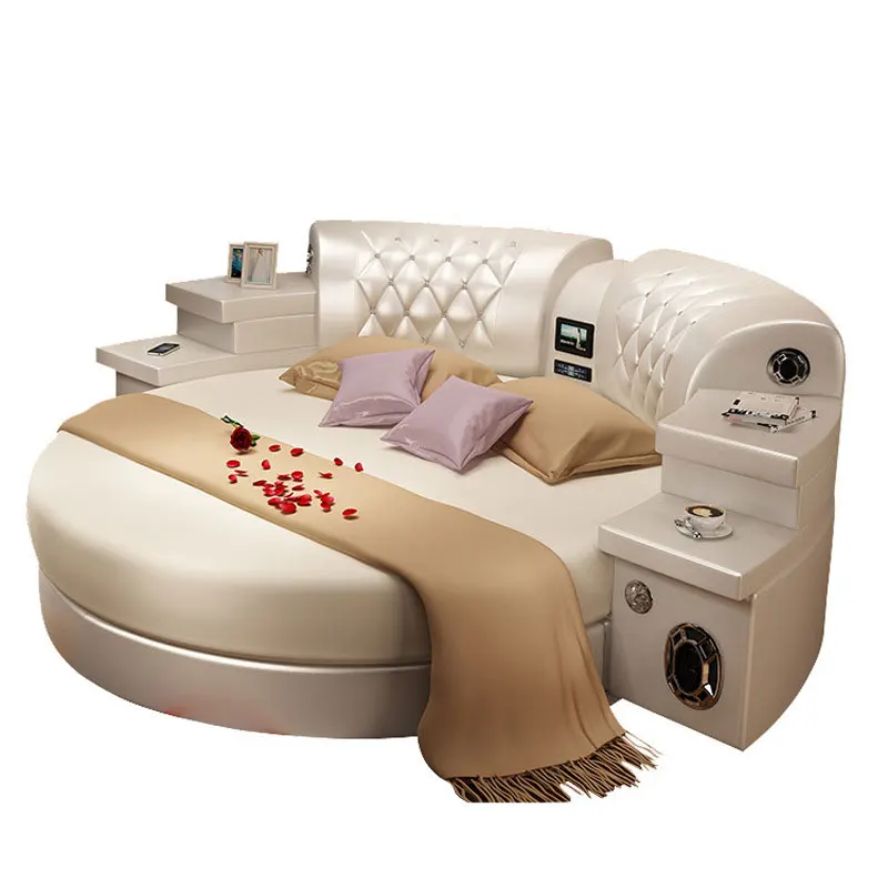 Спальня современного дизайна многофункциональная с телевизором и динамиком