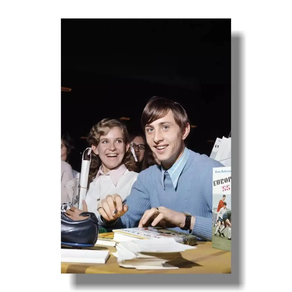 Johan Cruyff футбольная Легенда Искусство Шелковый плакат печать 36x48 дюймов голландский Футбол Звезда Фотографии Декор комнаты - Цвет: Тёмно-синий