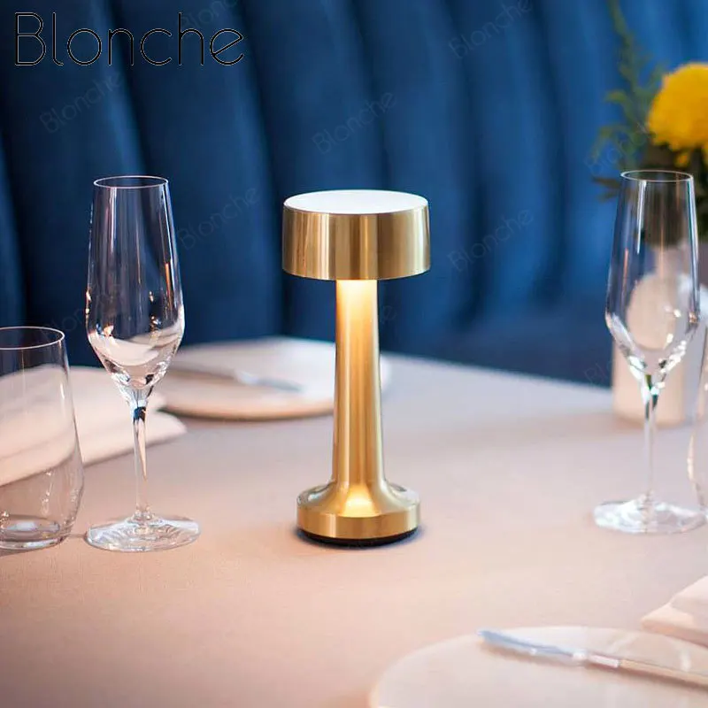 

Retro Portable Restaurant Table Lamp Battery LED Night Light Rechargeable Table Lamp Device Bedroom Bedside Lamp