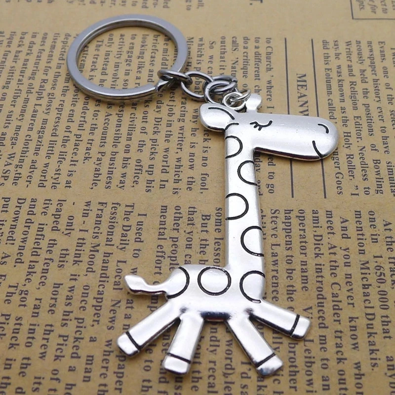 

New Fashion Keychain 66x36mm Running Giraffe Deer Pendant DIY Men'S Silver Car Keychain Ring Ring Stand Souvenir Gift